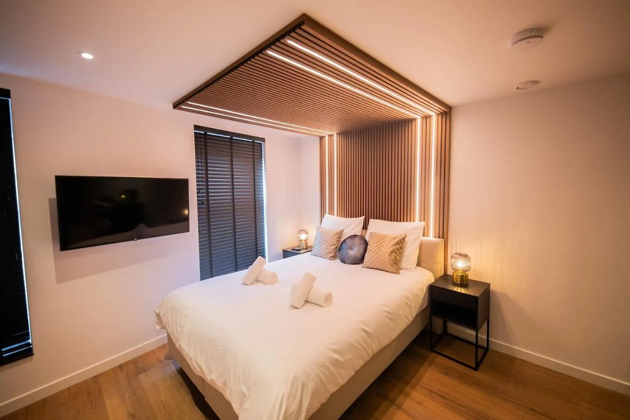 Luxurious 35M2 Designer Studio - R51A Eindhoven Apartment
